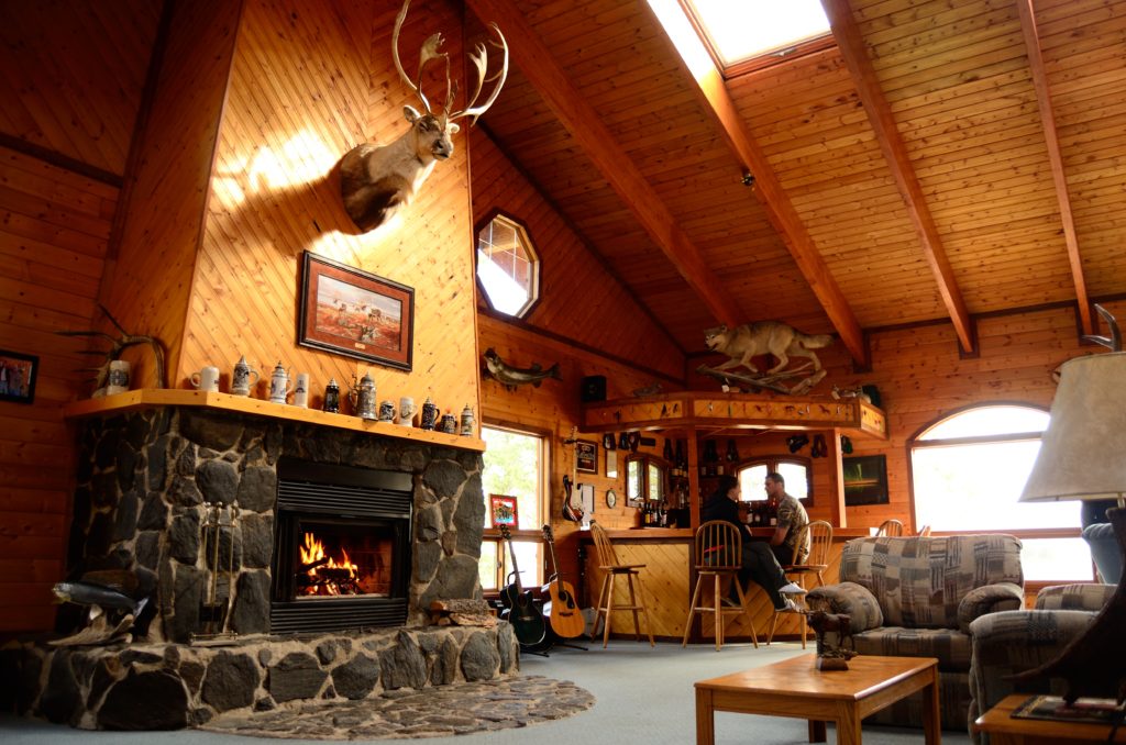 rich-lodge-fireplace